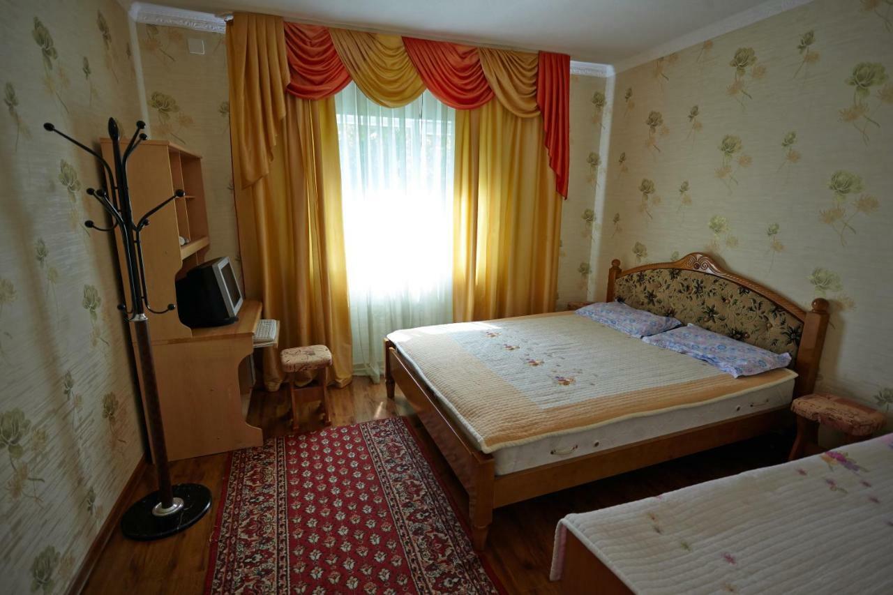 Guest House Kutchu Kaji-Say Kültér fotó